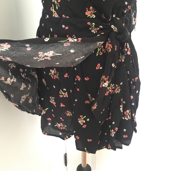 SOLD. 
Free People Floral Romper - Picture 2 of 4